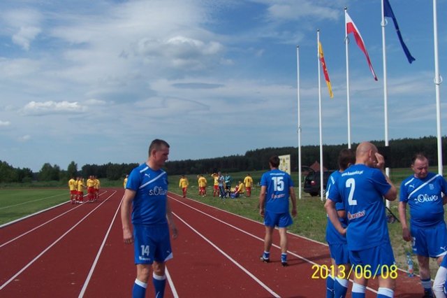 100_01381015