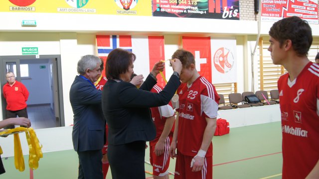 DSC0-8232